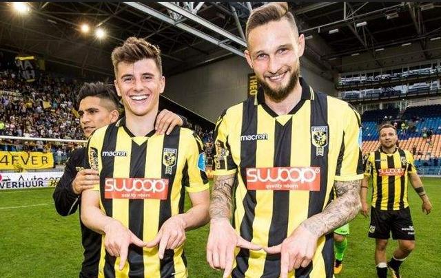 响球员在比 响球员在比