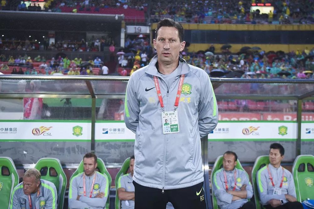 利的射门掌 利的射门掌