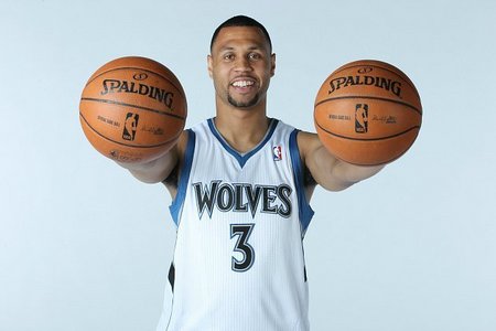 出高波动 出高波动